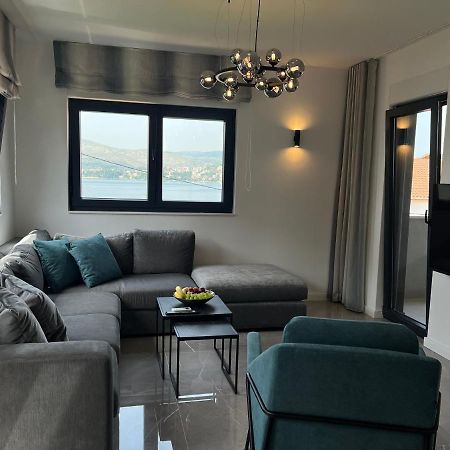 Beachfront House Olbia With Private Parking Trogir Exterior foto
