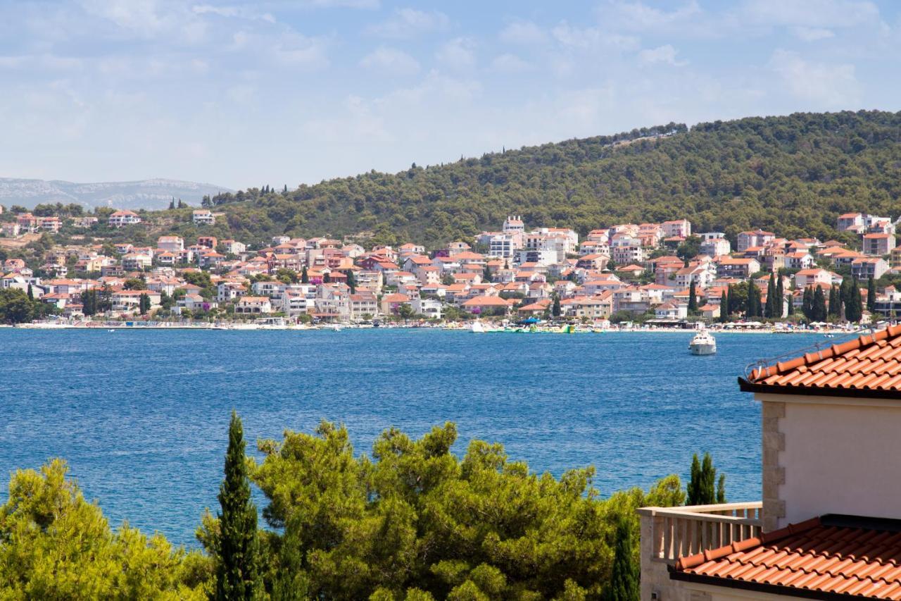 Beachfront House Olbia With Private Parking Trogir Exterior foto