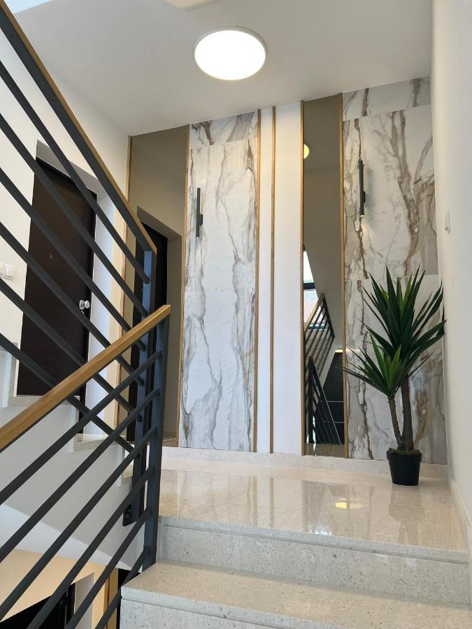 Beachfront House Olbia With Private Parking Trogir Exterior foto